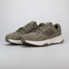 Męskie buty treningowe Under Armour Edge Suede w kolorze khaki z białą podeszwą i sznurówkami